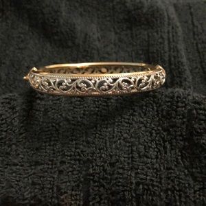 14k Gold Filigree Bangle Bracelet